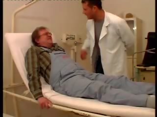 Young şepagat uýasy danielle with old patient, x rated movie 51